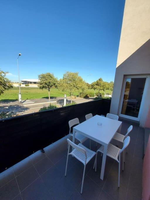 T4 Terrasse Et Box - Groupama Stadium-Eurexpo-Lyon Мезье Экстерьер фото